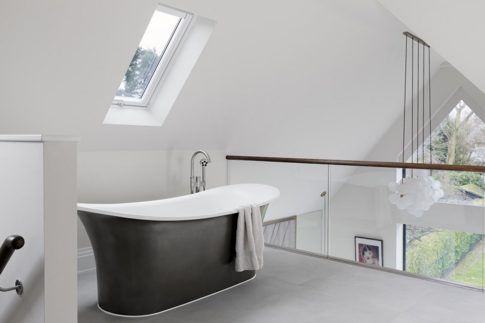 Hampshire famility residence | Master bathroom | Interior Designers